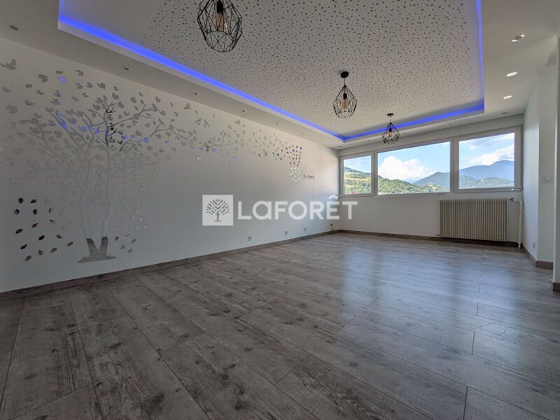 Appartement à louer, 107m², Albertville