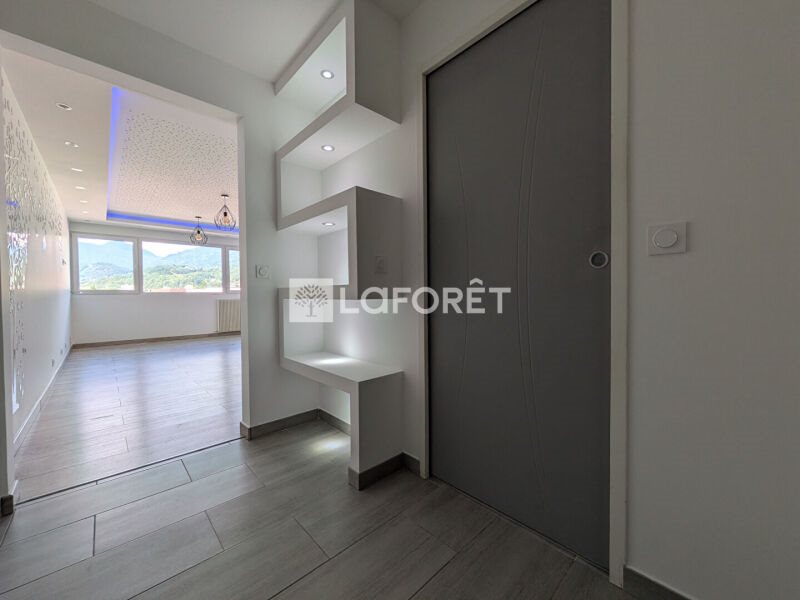 Appartement à louer, 107m², Albertville