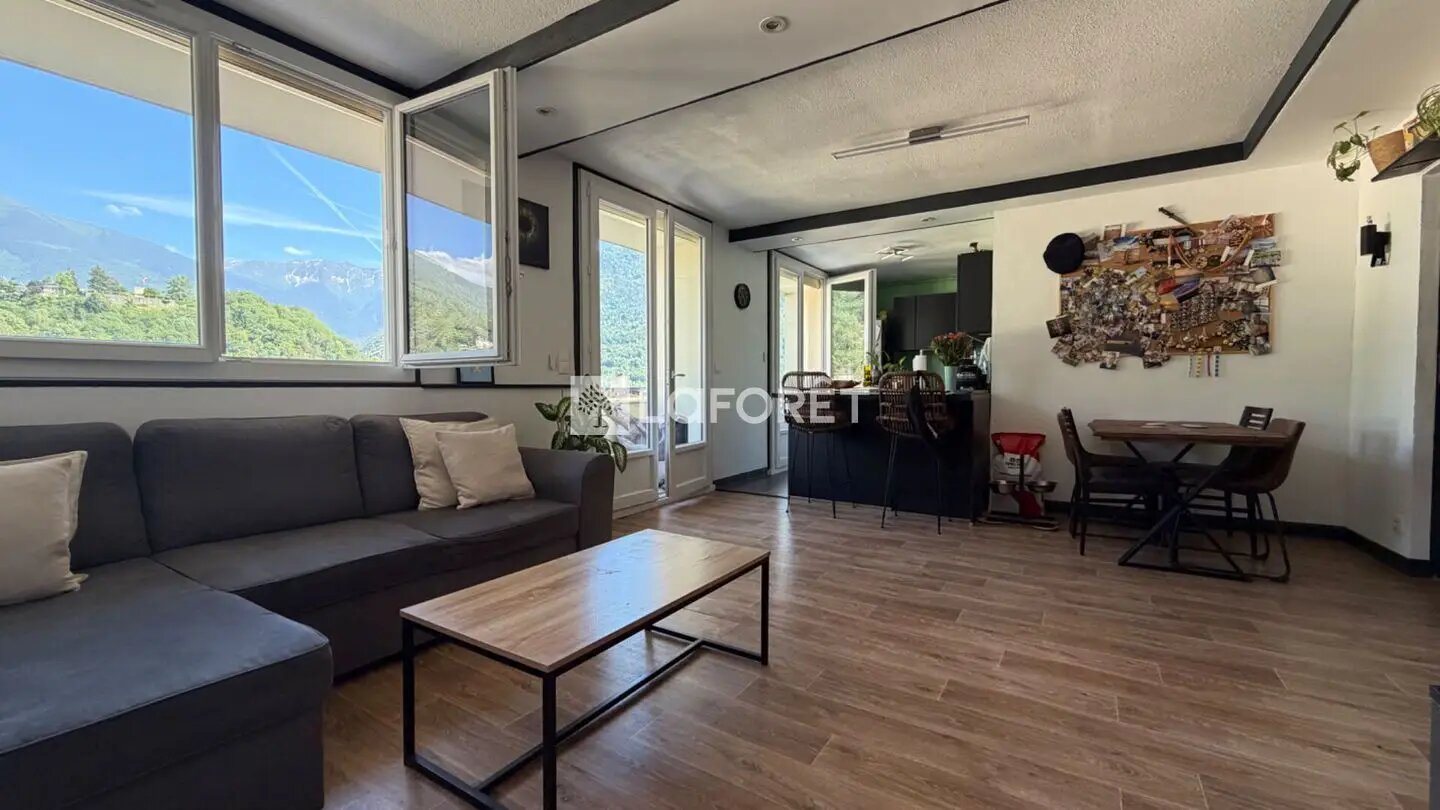 Appartement à louer, 65m², Albertville