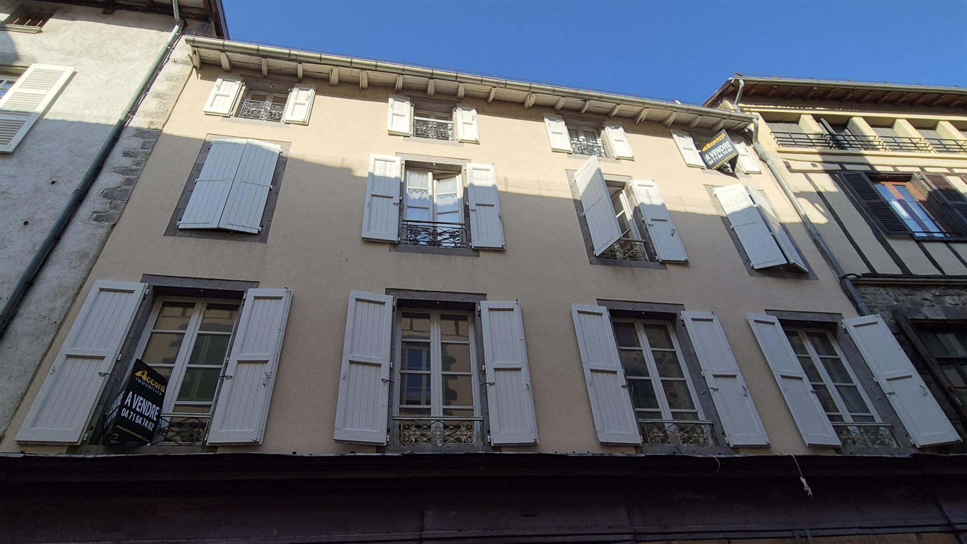 Maison à vendre, 218m², Aurillac