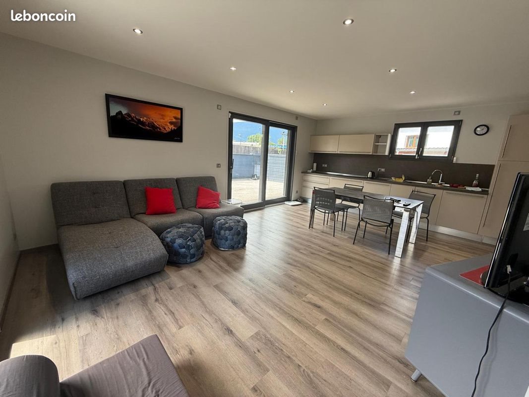 Maison à louer, 79m², Chambéry