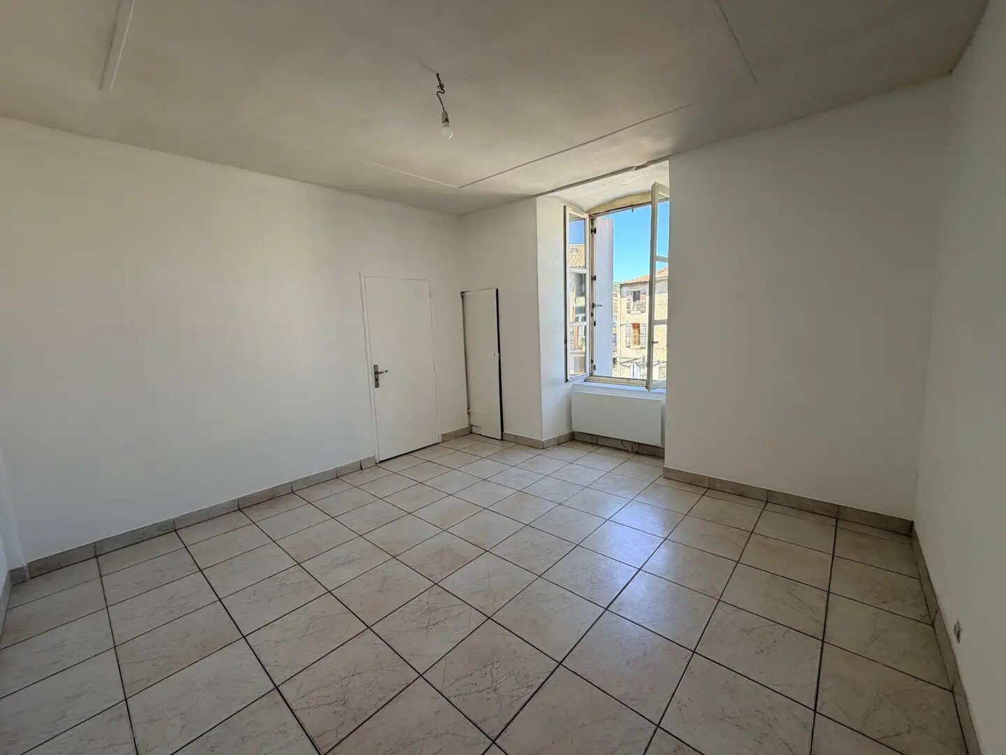 Appartement à louer, 79m², Lodève