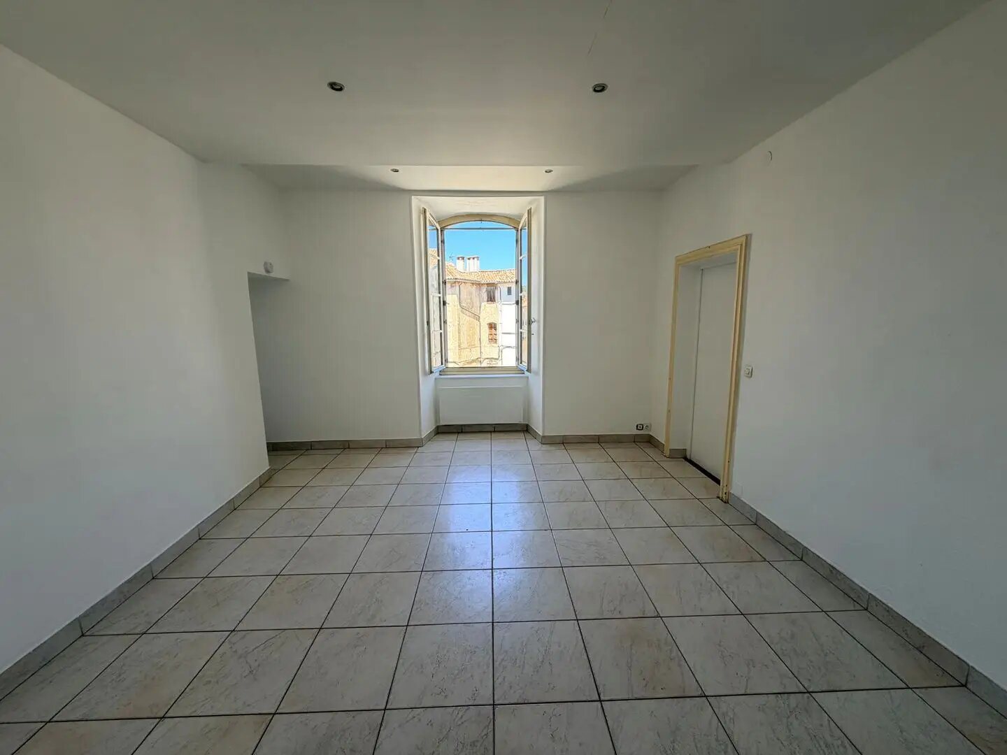 Appartement à louer, 79m², Lodève