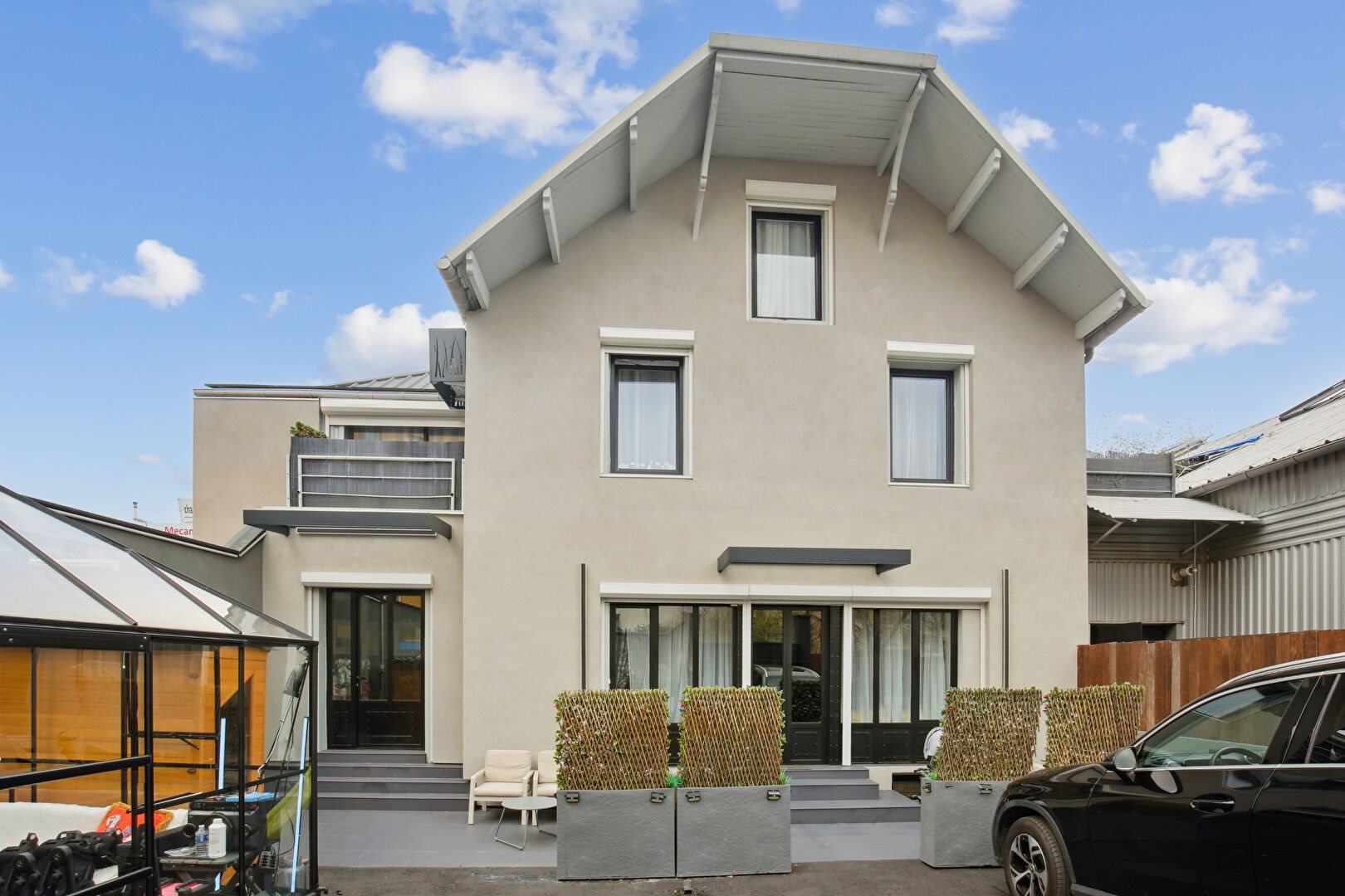 Maison à louer, 290m², Suresnes
