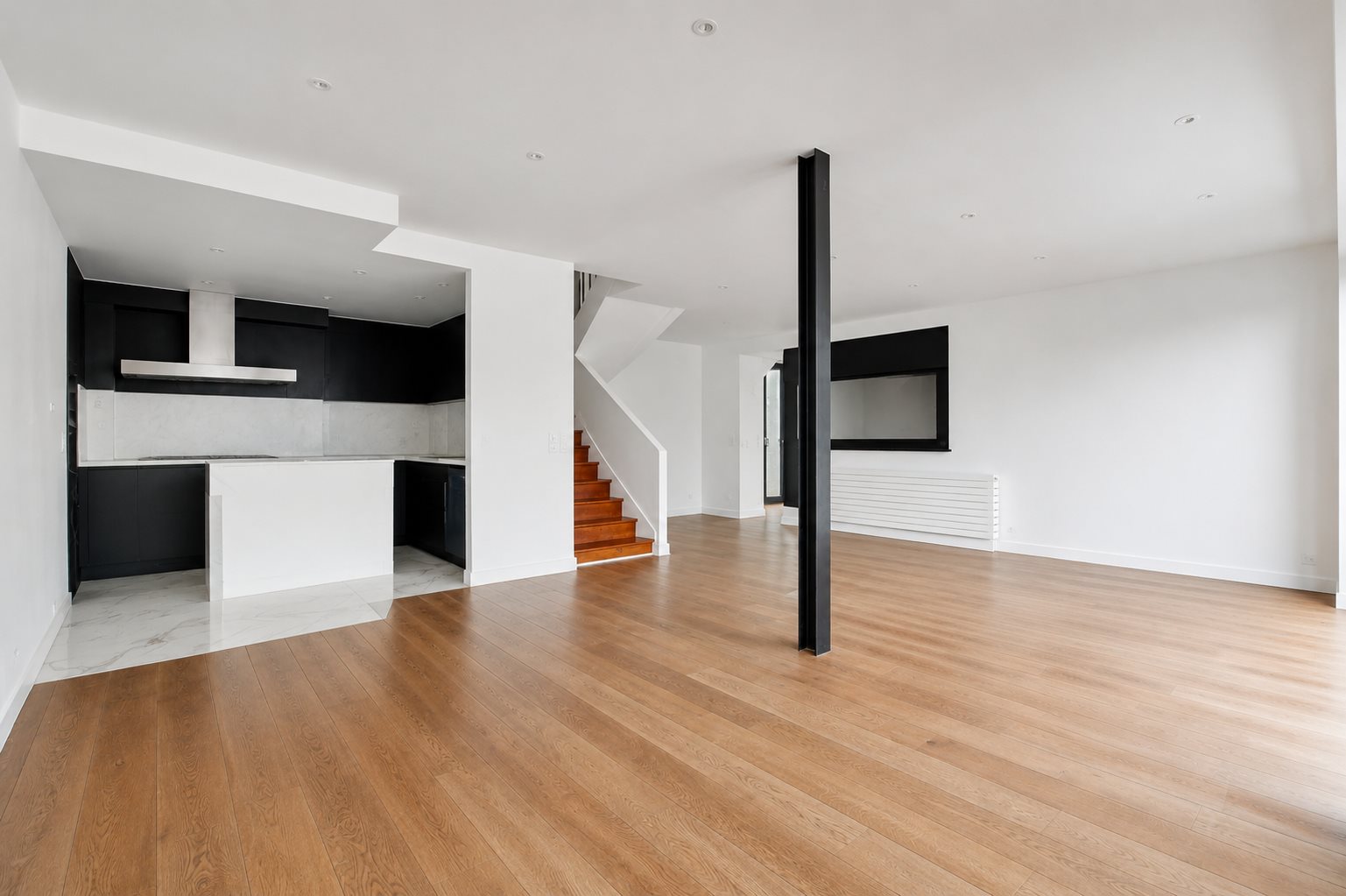 Maison à louer, 290m², Suresnes