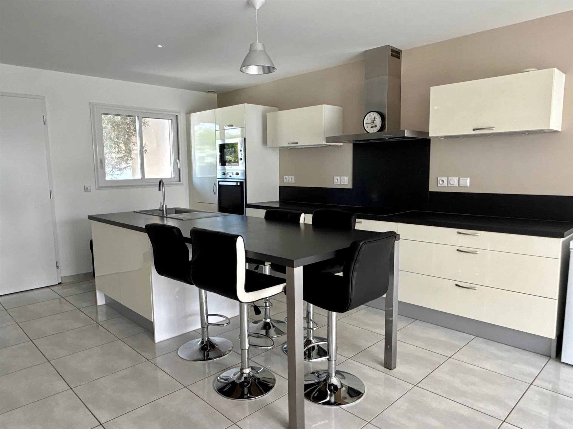Maison à vendre, 110m², Alénya