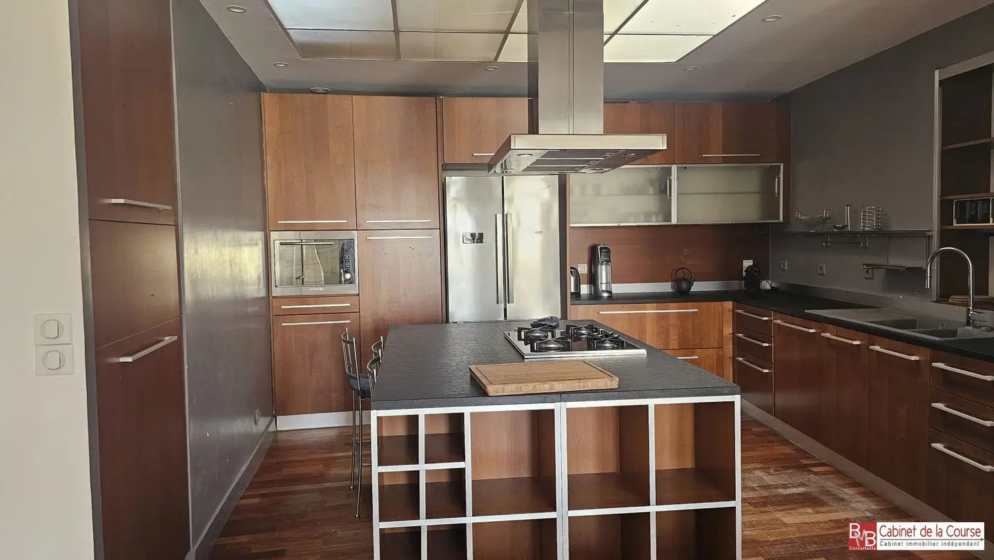 Appartement à louer, 180m², Bordeaux