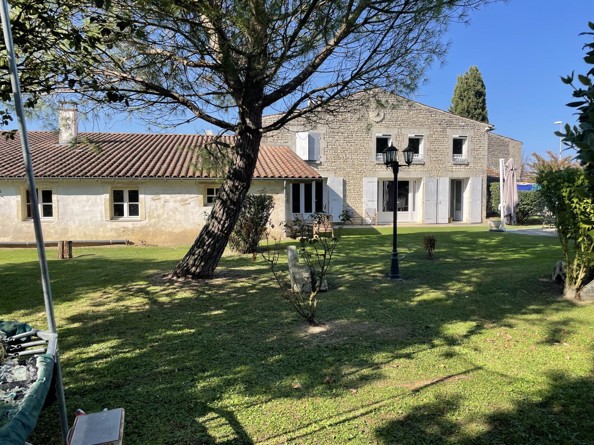 Maison à vendre, 420m², Prignac