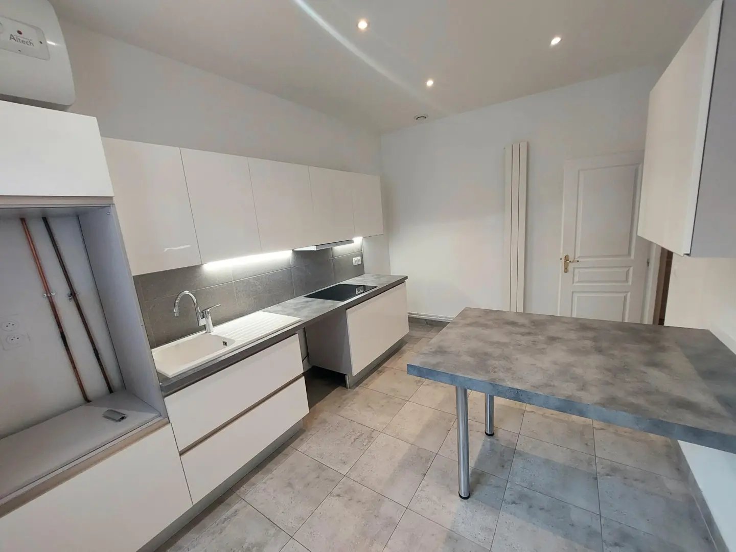 Appartement à louer, 242m², Paris 8ème