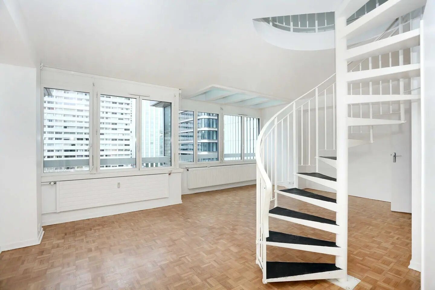 Appartement à louer, 125m², Courbevoie