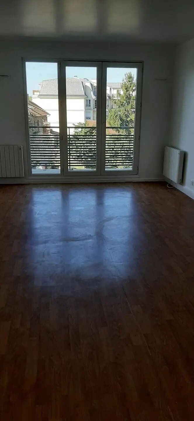Appartement à louer, 71m², Saint-Cyr-l'Ecole
