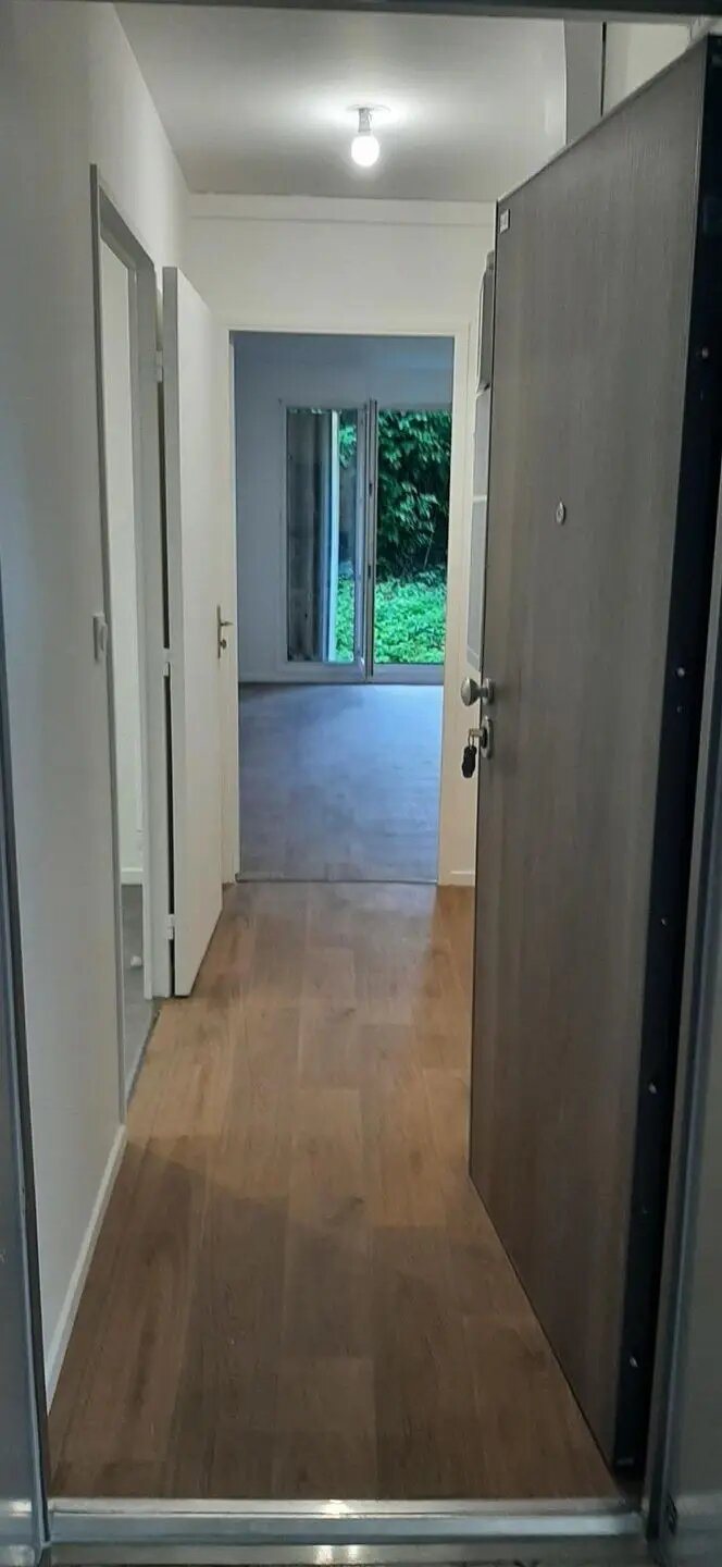 Appartement à louer, 40m², Saint-Cyr-l'Ecole