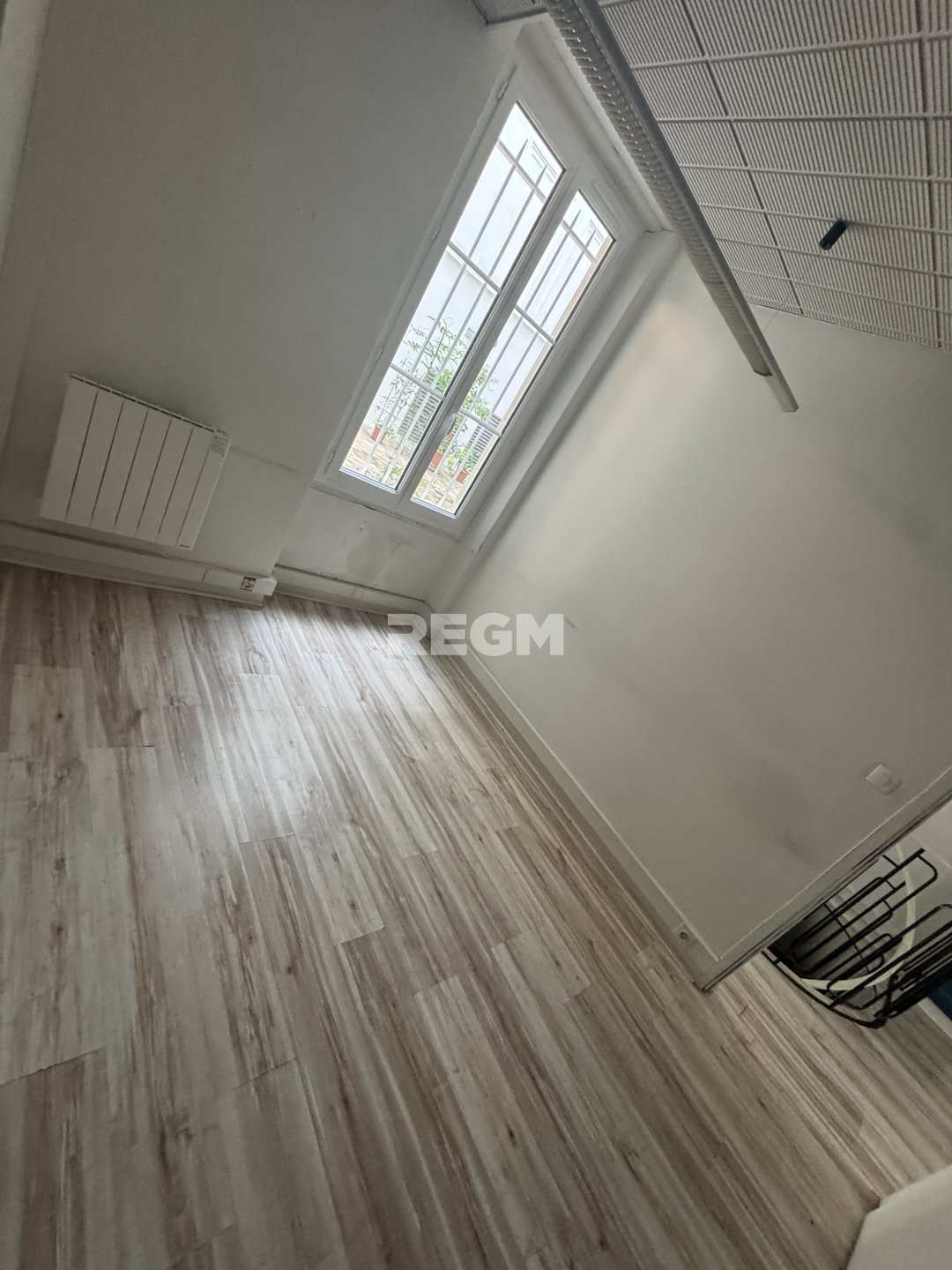 Maison à louer, 70m², Paris 10ème