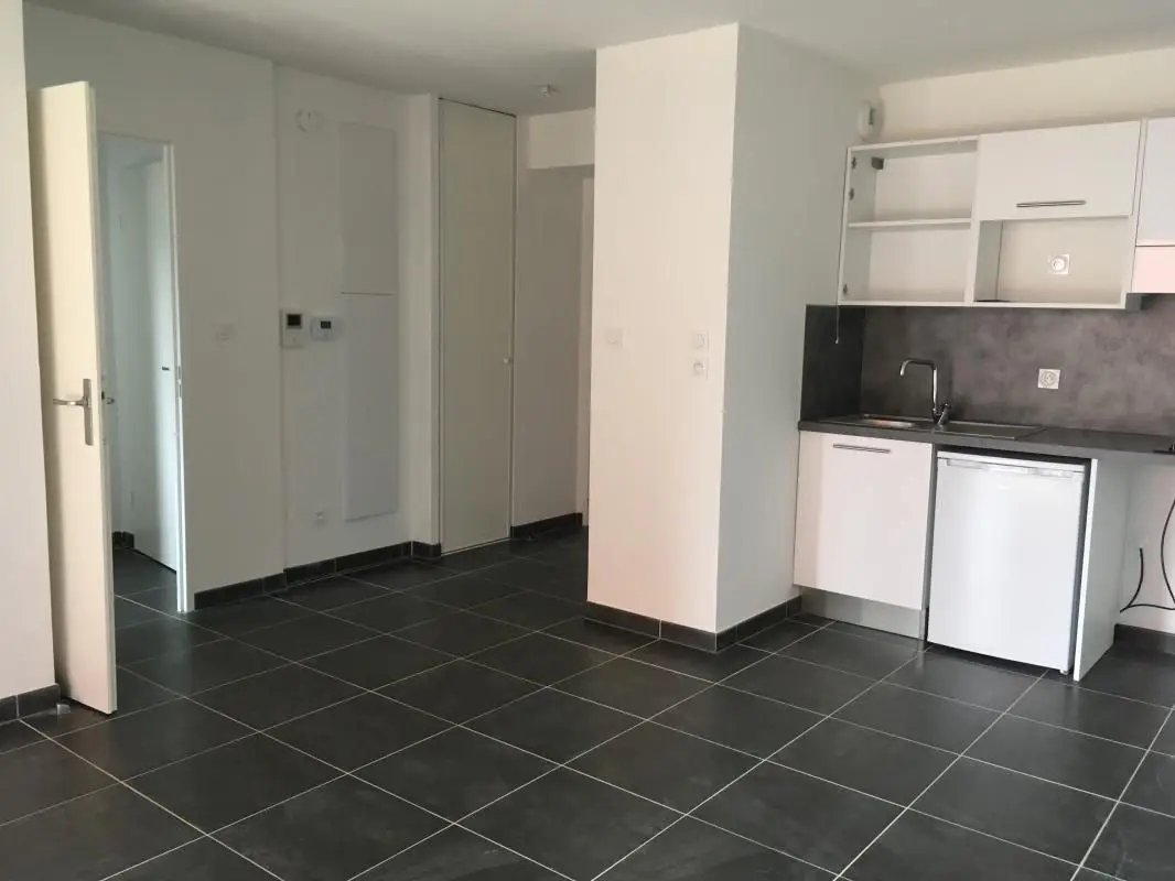 Appartement à louer, 45m², Saint-Loup-Cammas