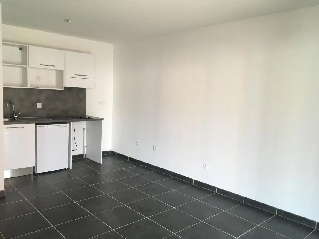 Appartement à louer, 45m², Saint-Loup-Cammas