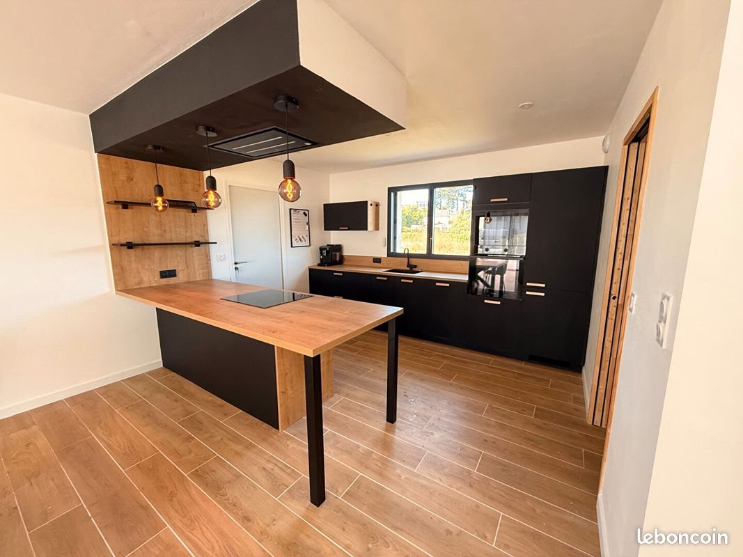 Maison à louer, 85m², Saint-Pol-de-Léon