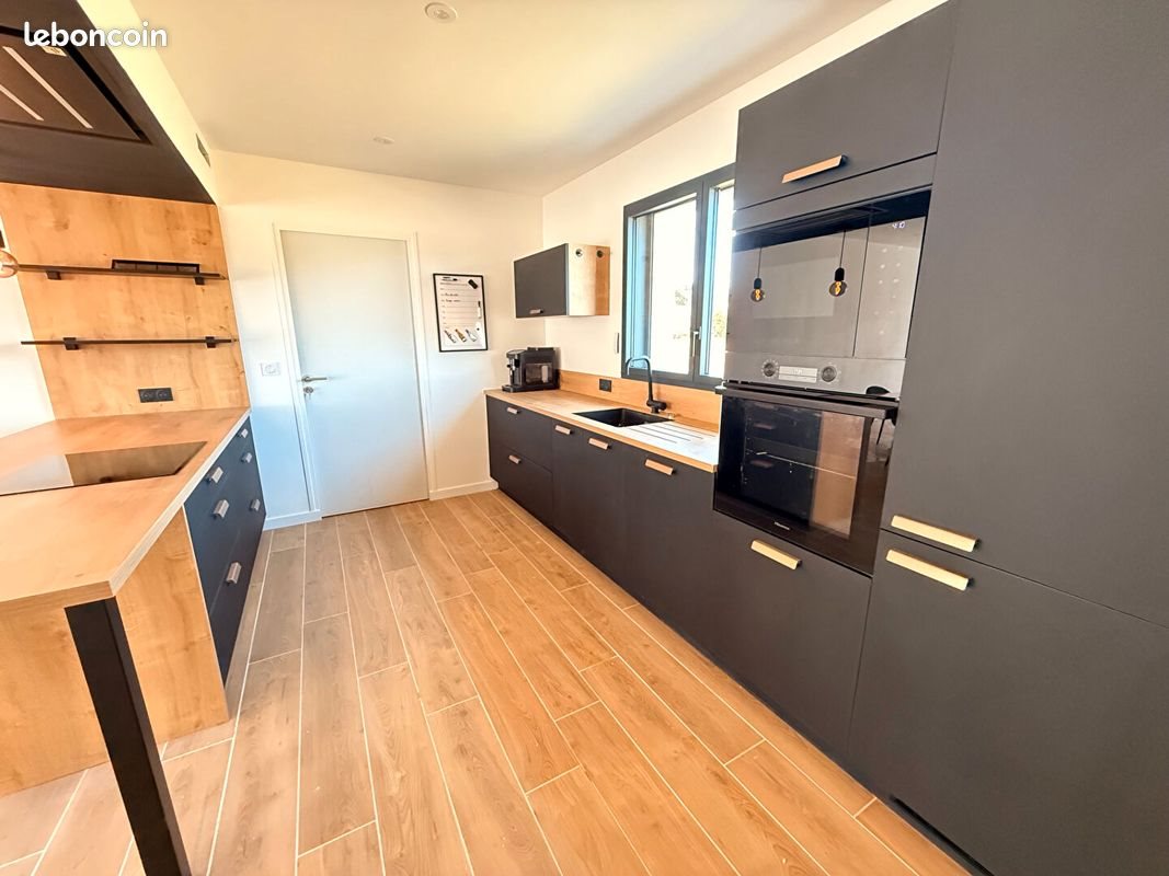 Maison à louer, 85m², Saint-Pol-de-Léon