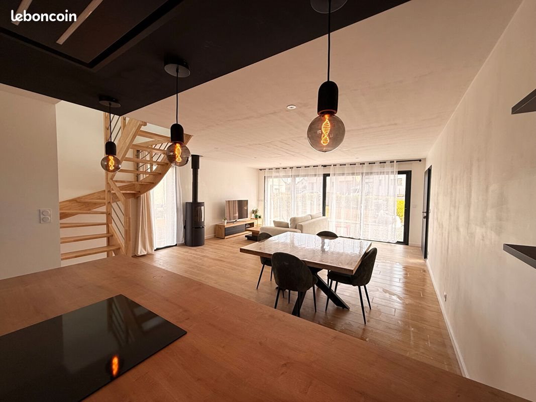 Maison à louer, 85m², Saint-Pol-de-Léon