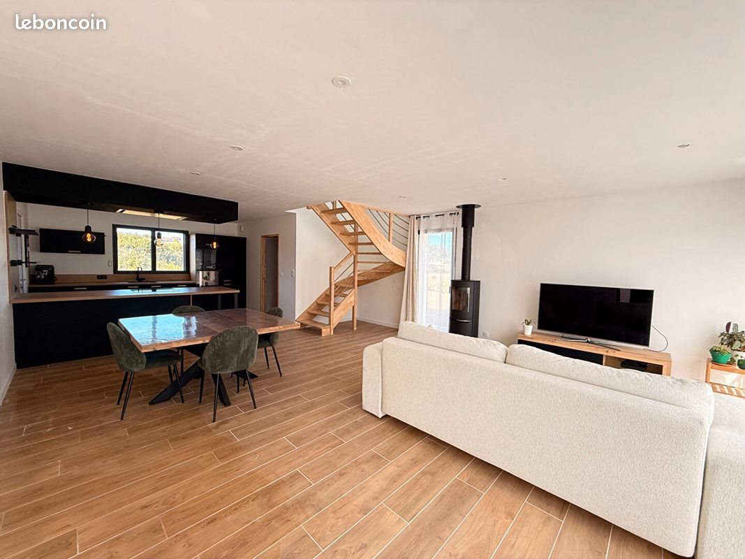 Maison à louer, 85m², Saint-Pol-de-Léon
