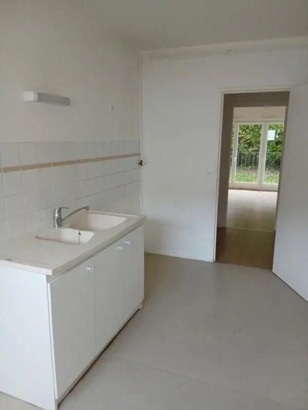 Appartement à louer, 75m², Suresnes