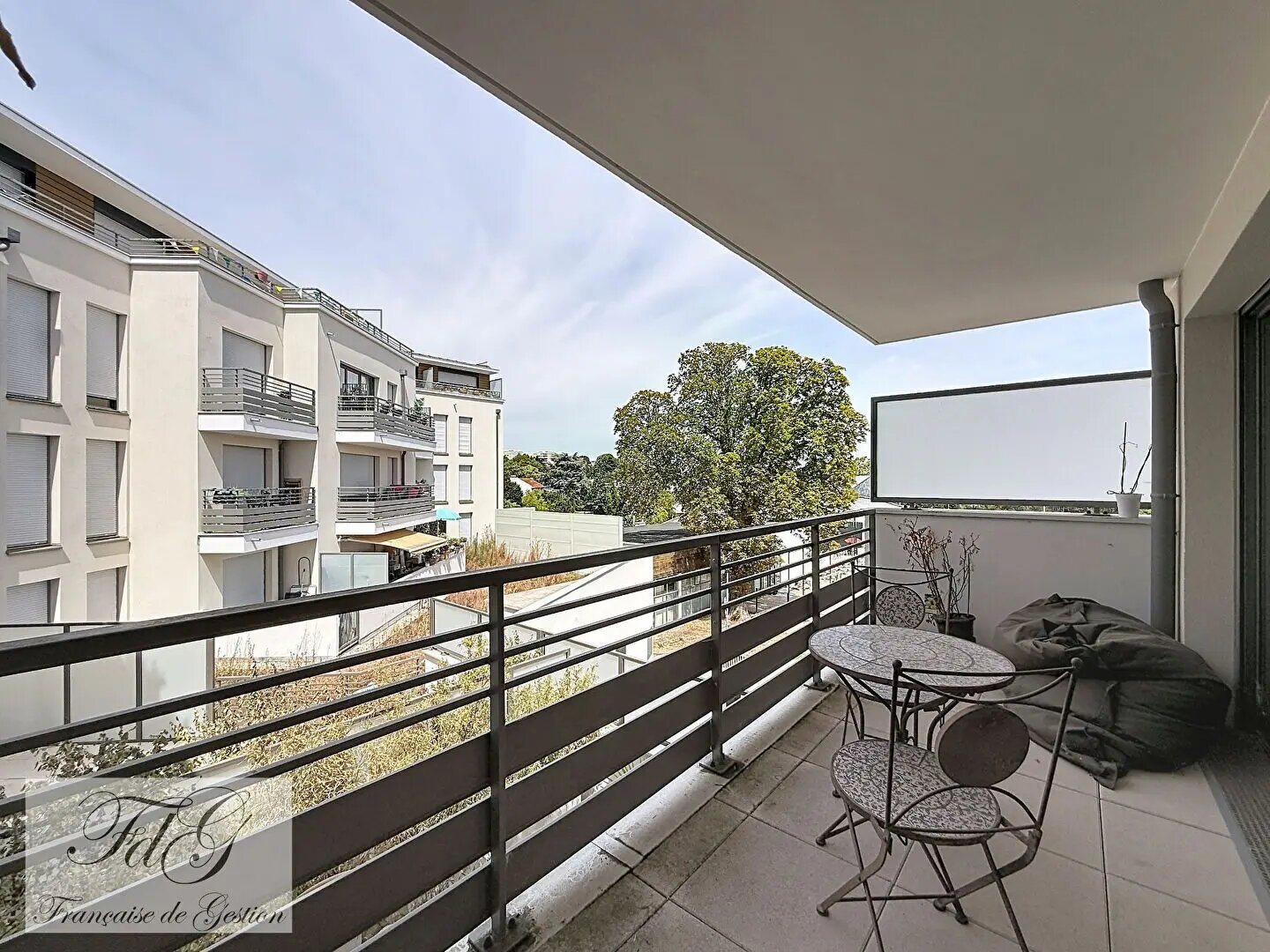 Appartement à louer, 66m², Garches