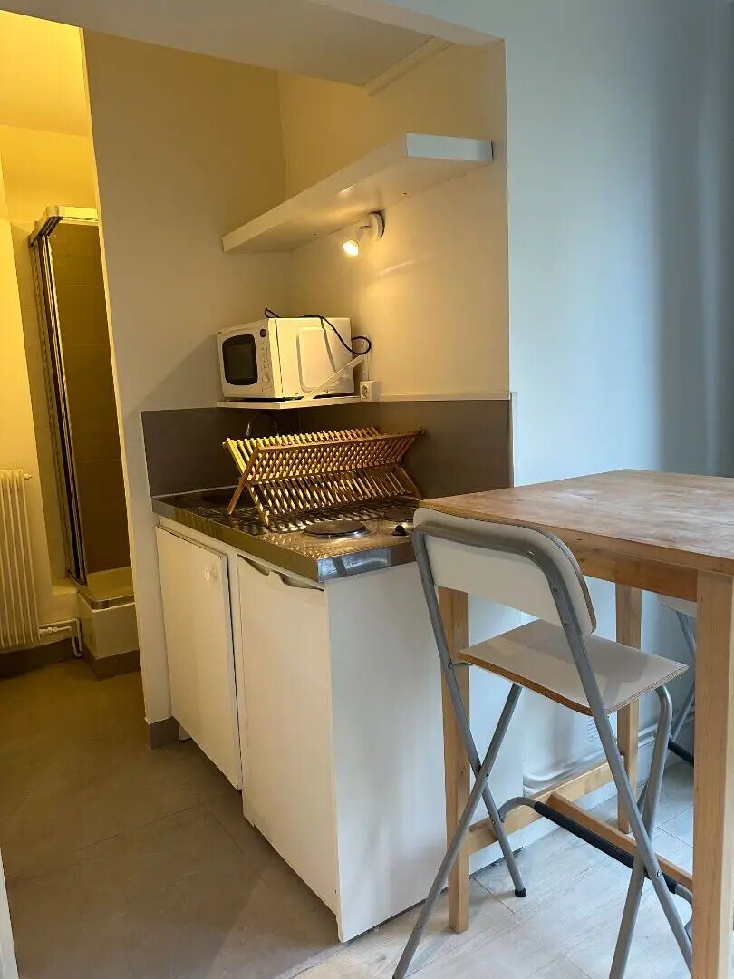 Appartement à louer, 14m², Sèvres