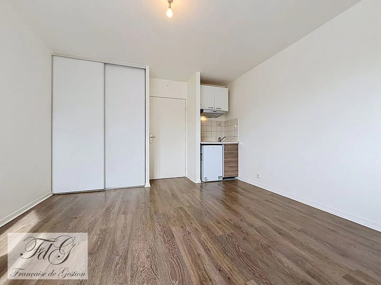 Appartement à louer, 18m², Chaville