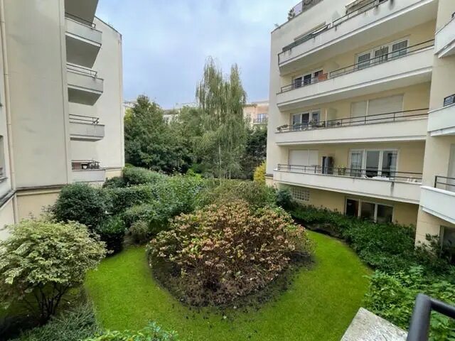 Appartement à louer, 41m², Suresnes