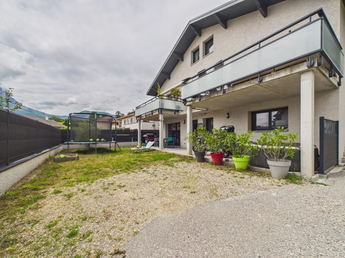 Appartement à louer, 83m², Porte-de-Savoie