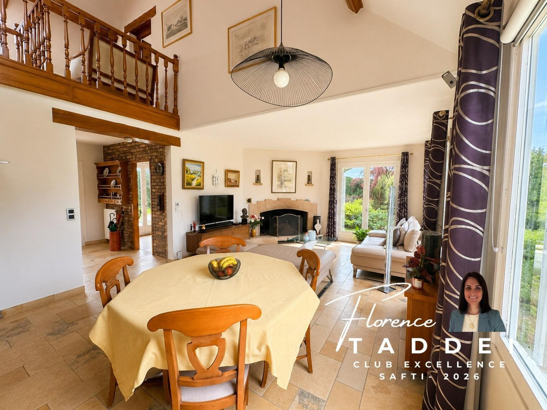 Maison à vendre, 200m², Pecqueuse