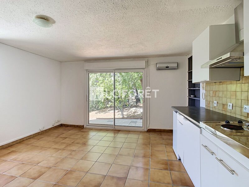 Appartement à louer, 24m², Cuges-les-Pins