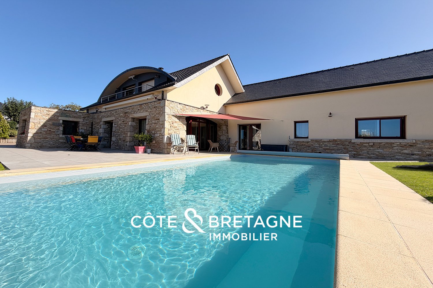 Maison à vendre, 270m², Ambon