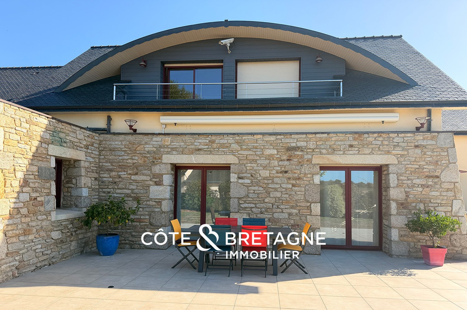 Maison à vendre, 270m², Ambon