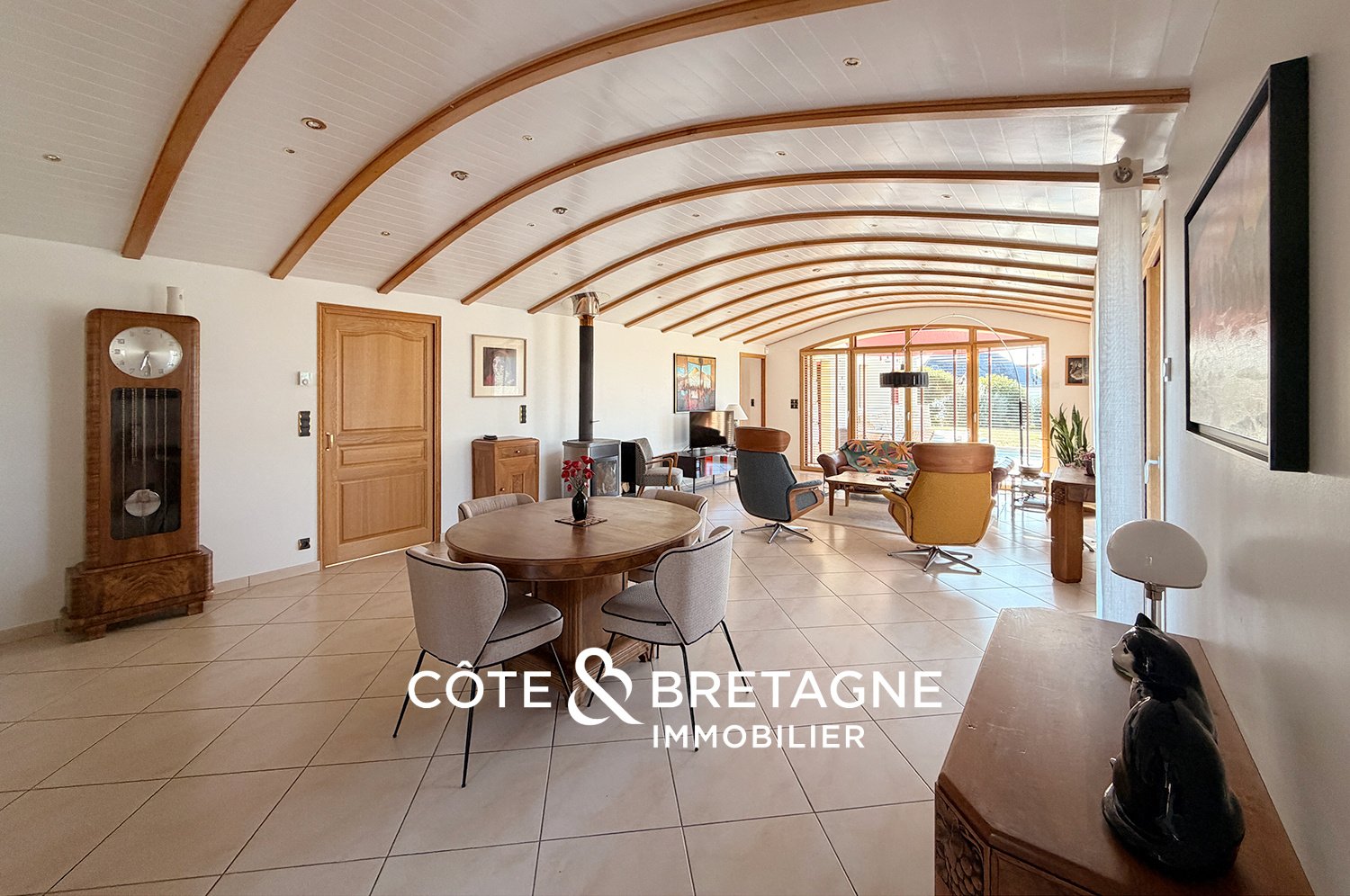 Maison à vendre, 270m², Ambon