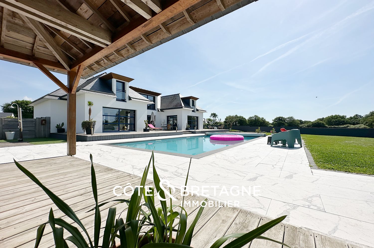 Maison à vendre, 210m², Ambon