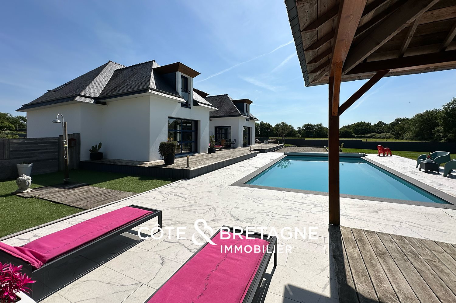 Maison à vendre, 210m², Ambon