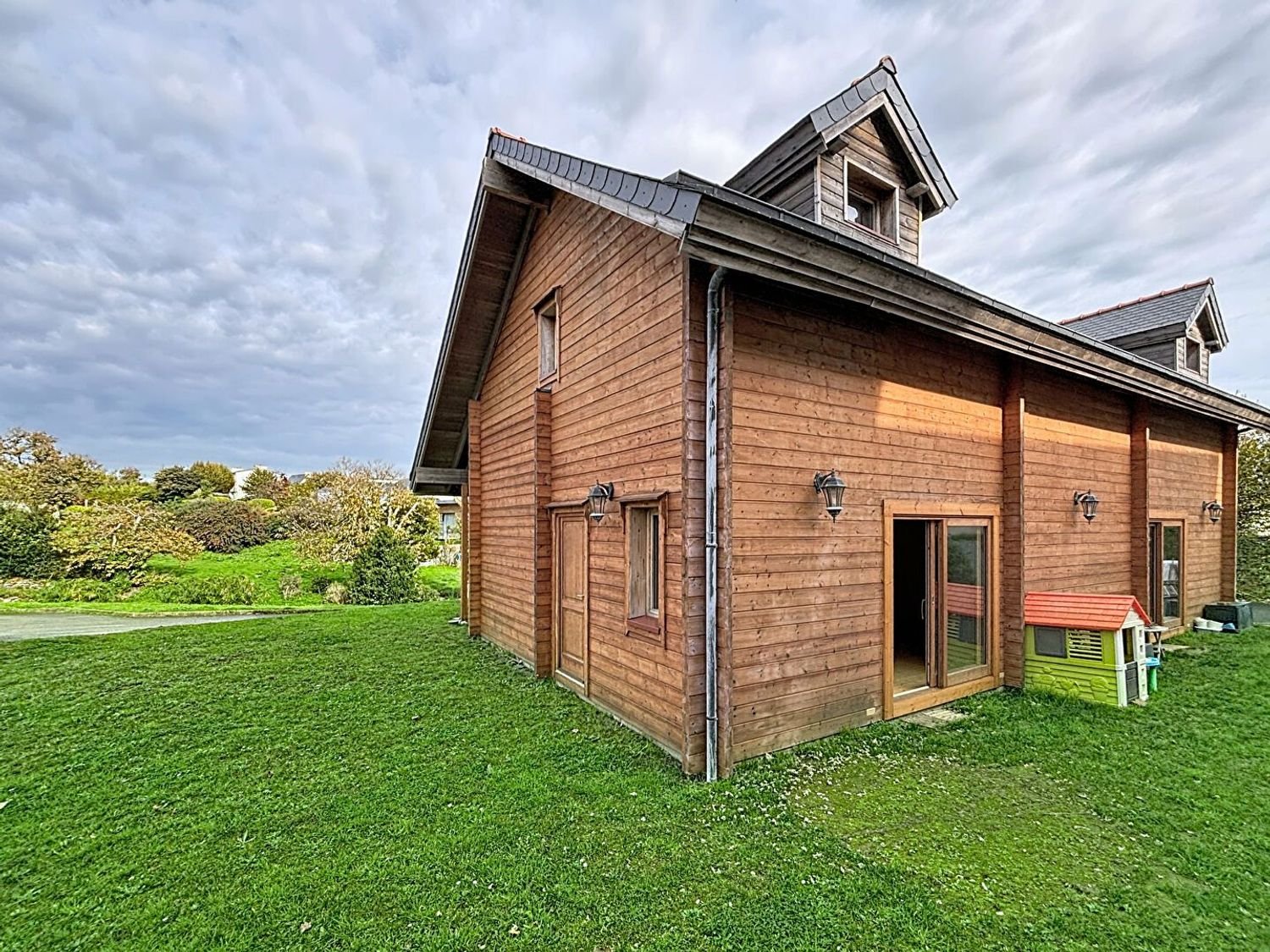 Maison à vendre, 147m², Plougonvelin