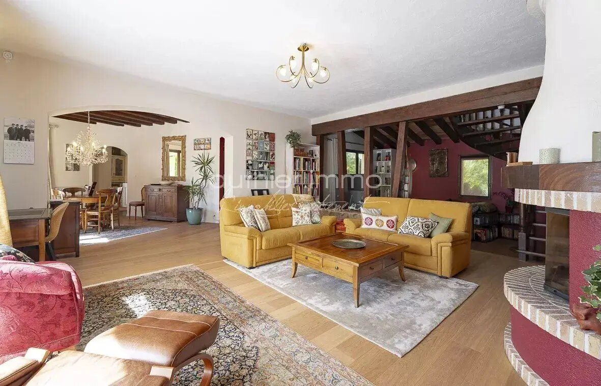 Maison à vendre, 216m², Le Rouret
