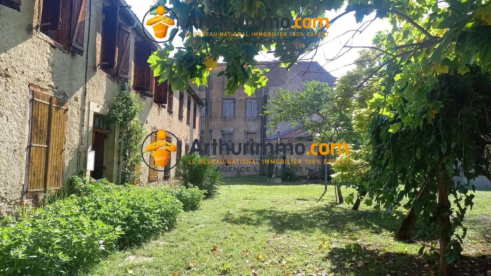 Maison à vendre, 1286m², Sainte-Colombe-sur-l'Hers