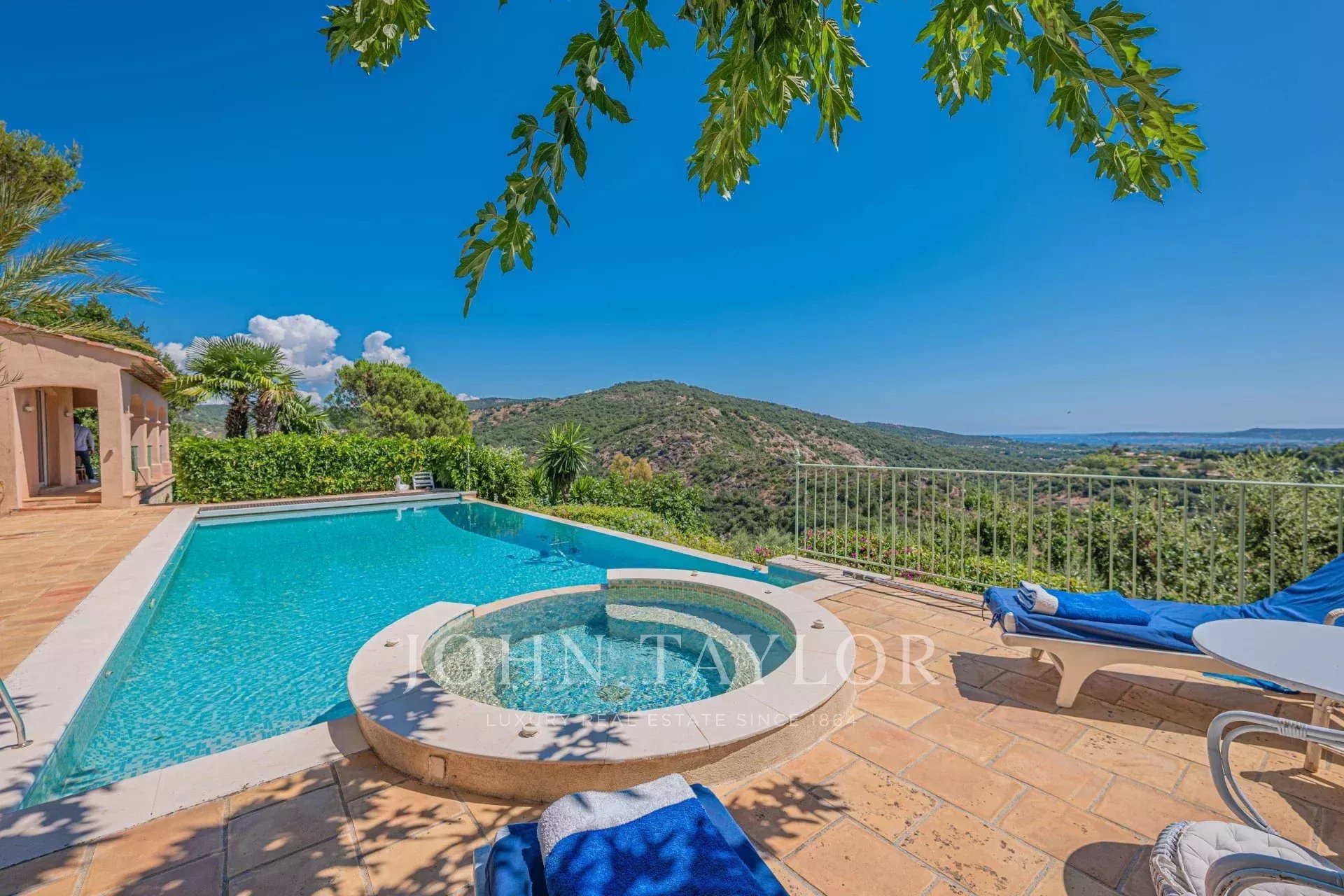 Maison à vendre, 230m², Grimaud