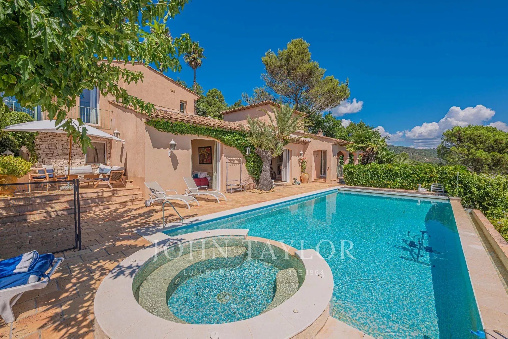 Maison à vendre, 230m², Grimaud