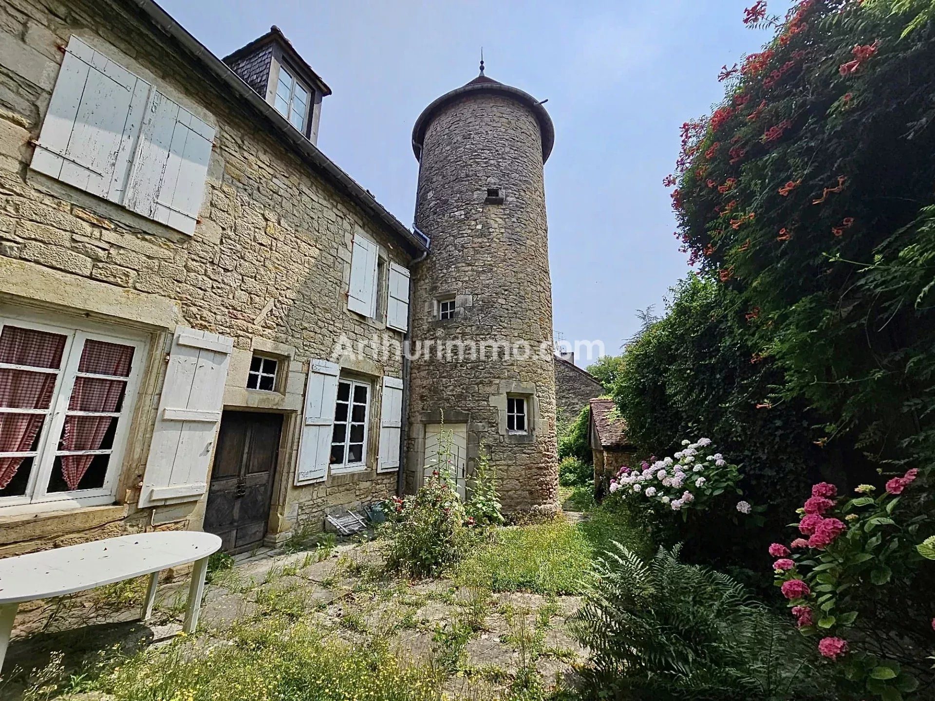 Maison à vendre, 273m², Arlay