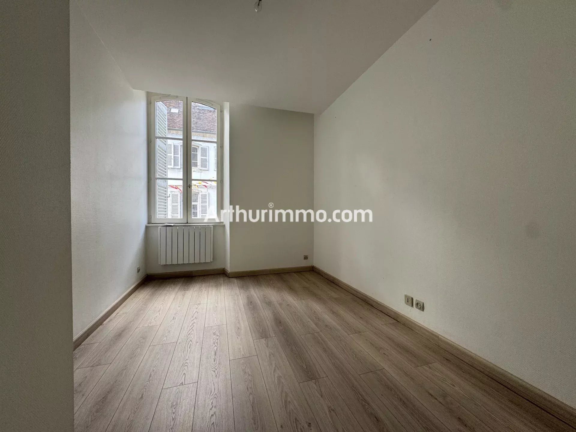 Appartement à louer, 71m², Lons-le-Saunier