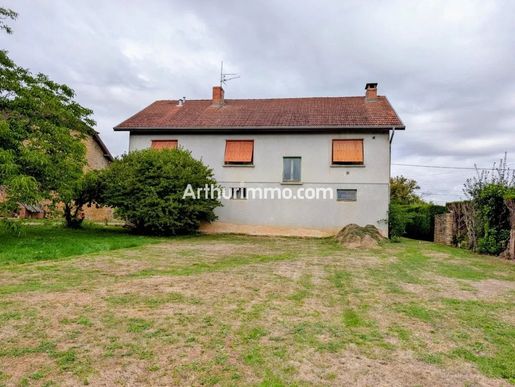 Maison 6 pièces 143 m² · à Saint-Vit · 143 m² · 116 000 €