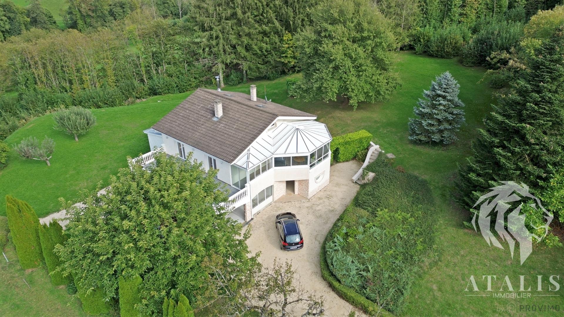 Maison à vendre, 227m², Saint-Vérand
