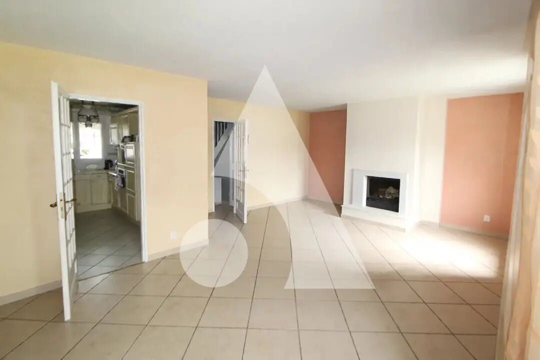 Maison à vendre, 110m², Mours