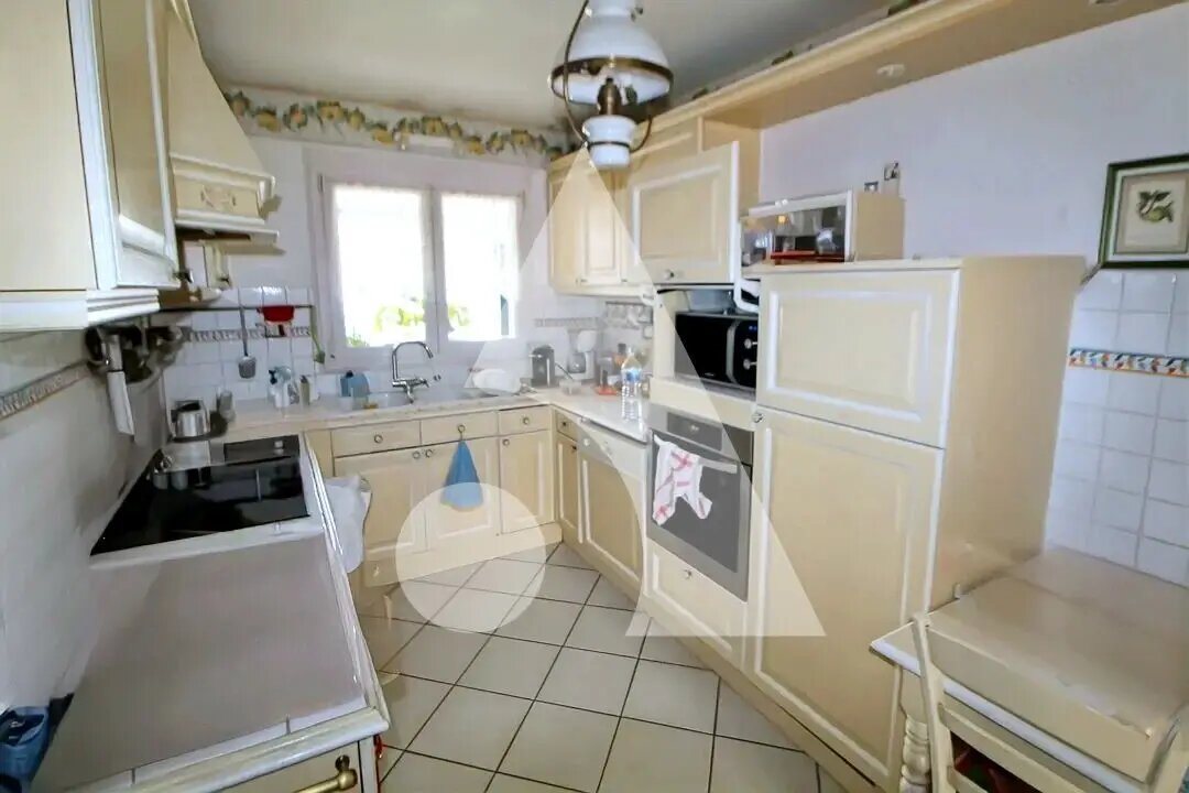 Maison à vendre, 110m², Mours