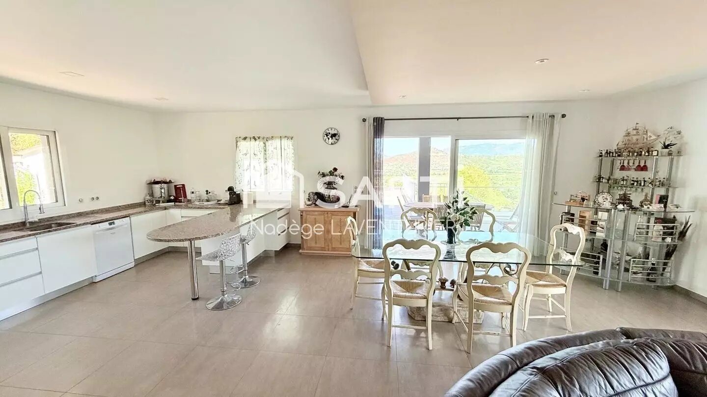 Maison à vendre, 238m², Bastelicaccia