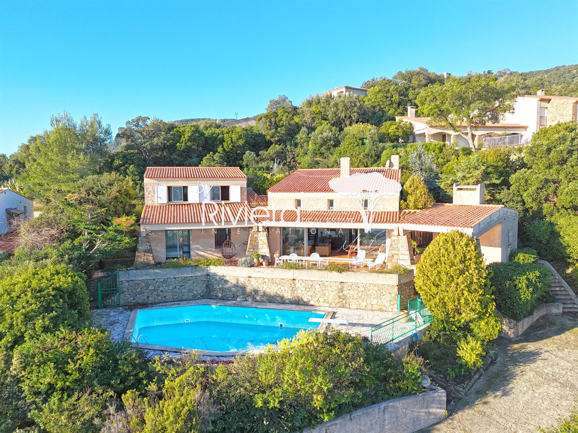Maison à vendre, 184m², Cavalaire-sur-Mer