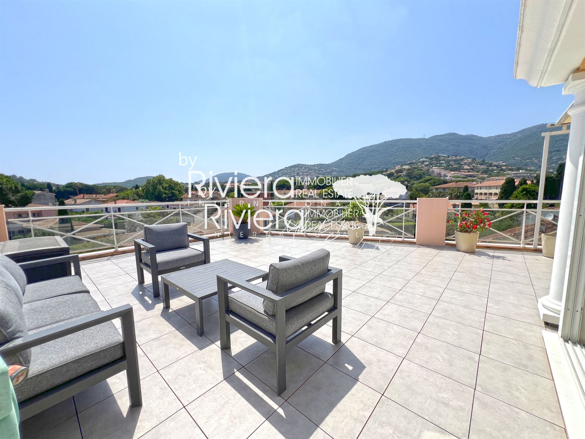 Appartement à vendre, 96m², Cavalaire-sur-Mer